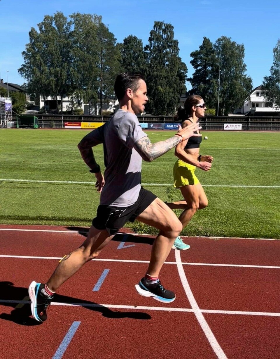 15. april kan du løpe så langt du vil på 12 eller 6 timer på Sofiemyr stadion 336236986_5972163839566253_1468029309236439602_n.jpg