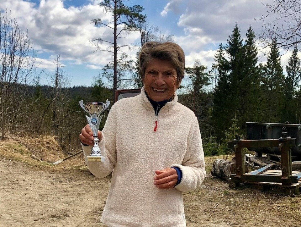 Vera Nystad med ny verdensrekord på maraton i klasse K75. Vera Nystad med ny verdensrekord på maraton i klasse K75.