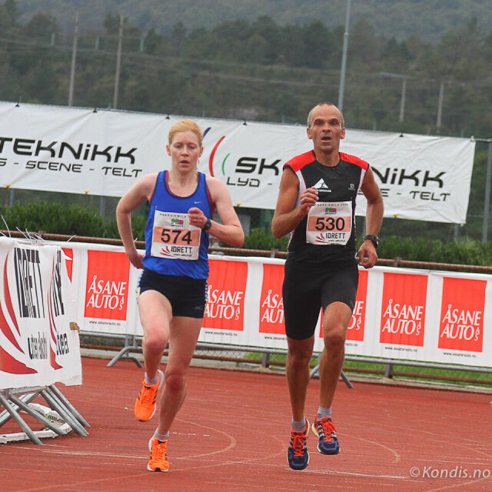 Marthe K. Myhre og Ørjan Grønnevig norgesmestre i halvmaraton KMHalv-1606.jpg