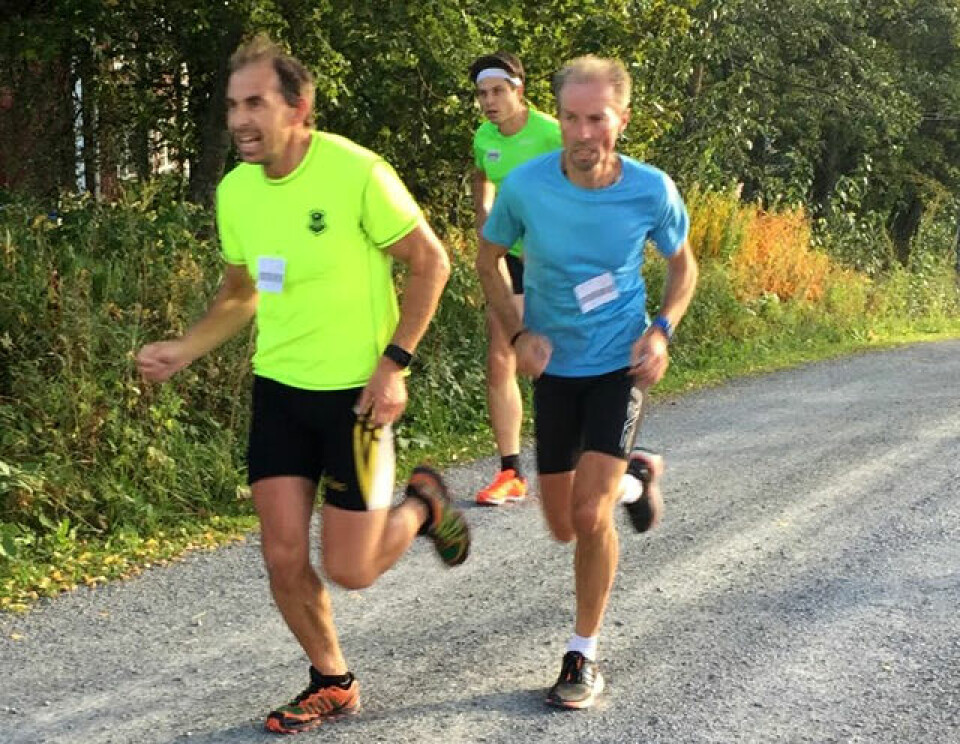 Det var meget jevnt mellom disse tre på Stavsberg. Jan Erik Mathiassen var to sekunder foran Jan Hovde som igjen var fire sekunder foran Sveinung Syversen. (Foto: Pål-Erik Langøigjelten) Det var meget jevnt mellom disse tre på Stavsberg. Jan Erik Mathiassen var to sekunder foran Jan Hovde som igjen var fire sekunder foran Sveinung Syversen. (Foto: Pål-Erik Langøigjelten)