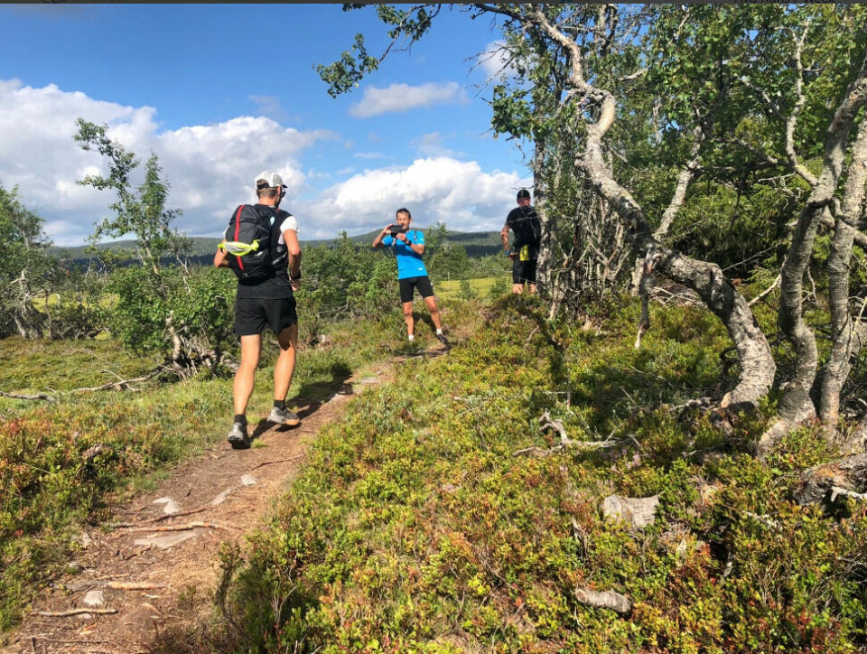 Drømmen om en ekspedisjon Rolf_møter_Norgepåtversløperne-fotoJanickeBråte