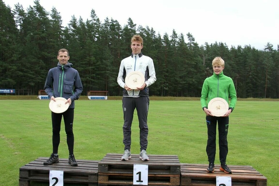 101 løpere fullførte Svanstul Fjelløp på 43, 25 og 10 km Pall_herrer_25K.jpg