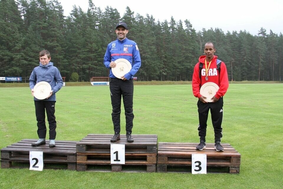 101 løpere fullførte Svanstul Fjelløp på 43, 25 og 10 km Pall_herre_10K.jpg