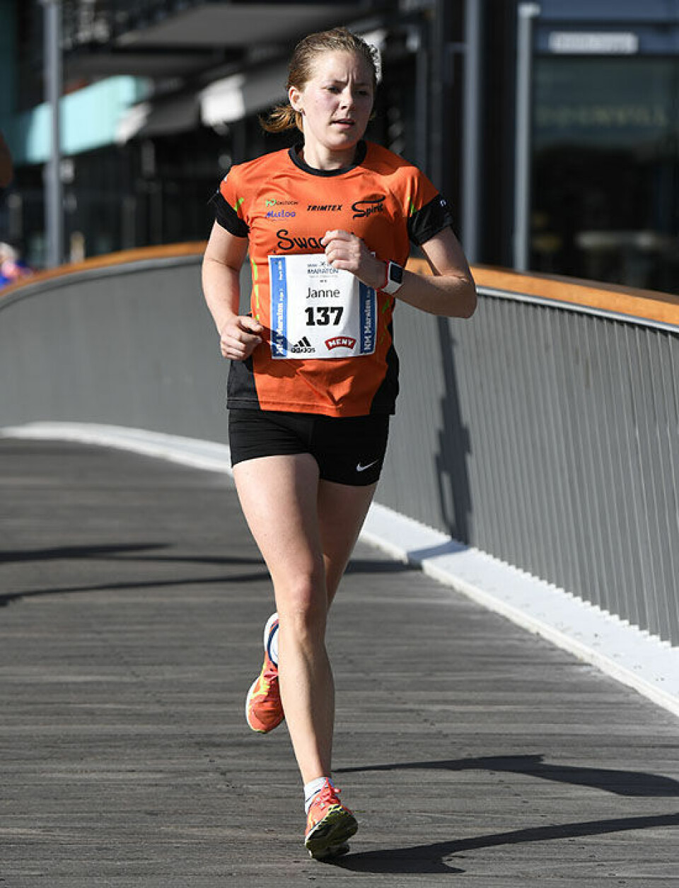 Marius Vedvik og Marthe Katrine Myhre vant BMW Oslo Maraton maraton-janne-vatnaland_D5N2008.jpg