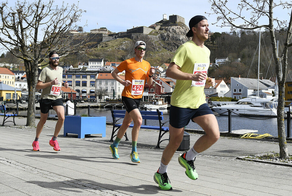 Robert Bergstå satte løyperekord i Halden Byløp 10km-festningen-havna_50D1162.jpg