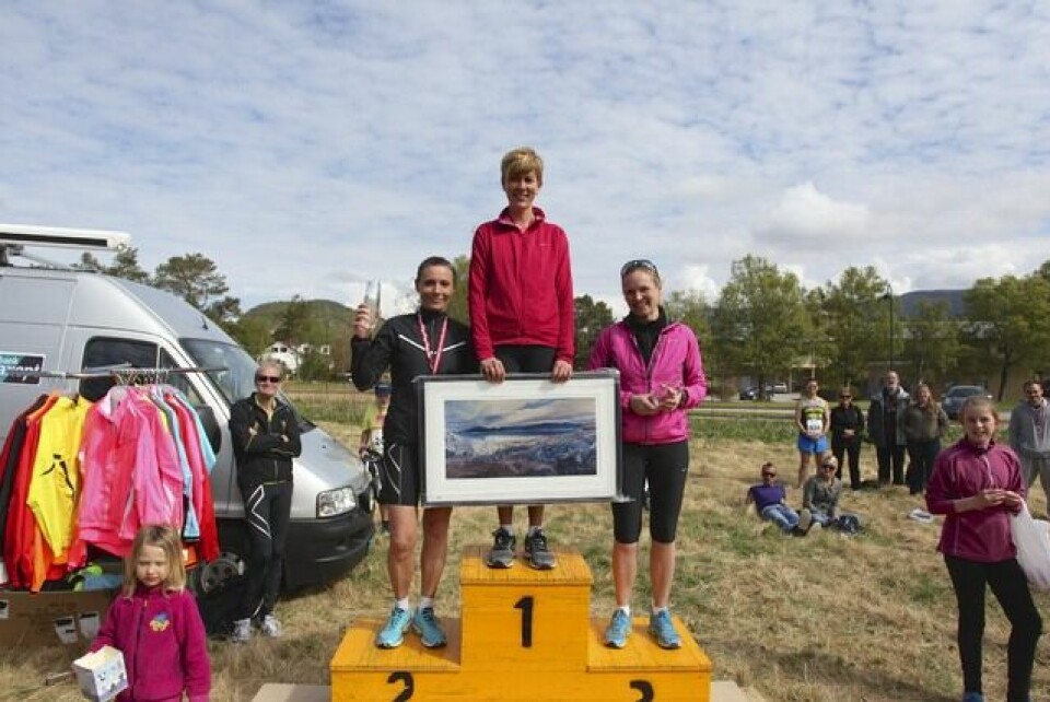 Deltakerrekord i Ålesund Maraton Premiepallen_kvinner_halv