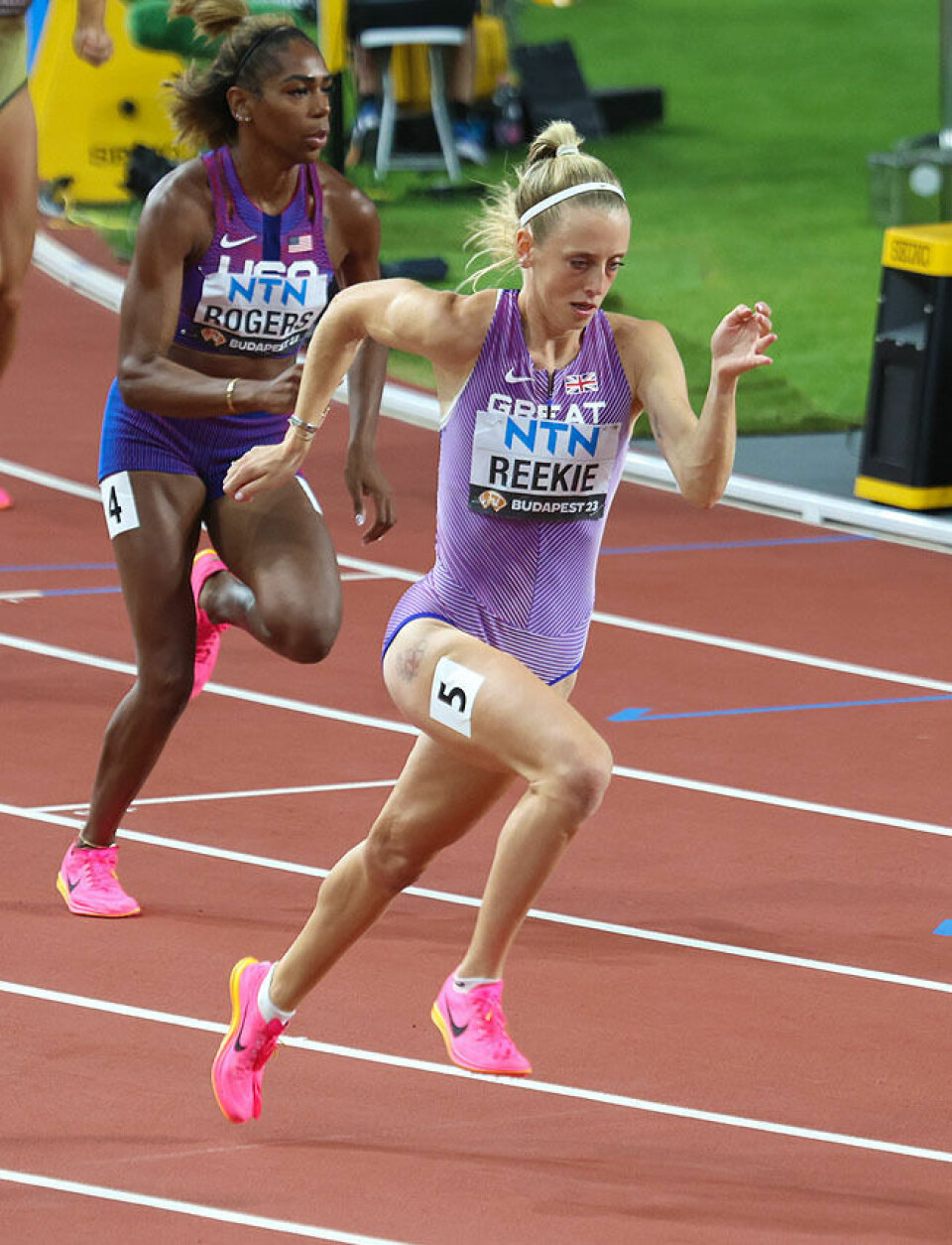 To britiske heatseire, men formbeskjed fra Mu og Moraa i semifinalen på 800 m for kvinner Heat_2_1U9A4362_Reekie_starter.jpg