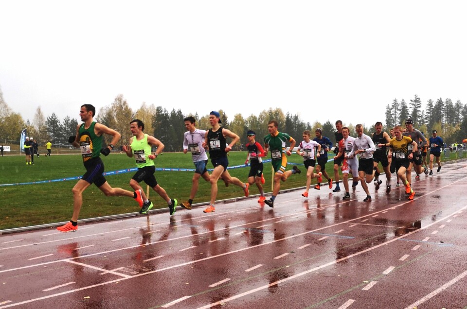 Engeseth og Udø Pedersen vant 10 km i Furumomila, 13-åring løp på 34:03 Start_10 km.jpg
