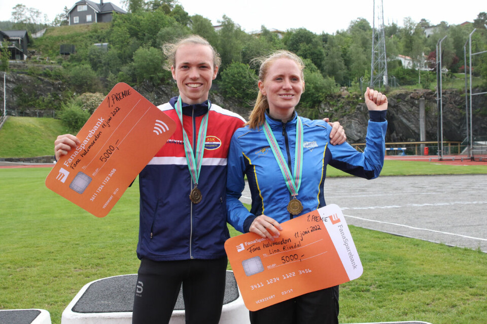 Marius Sørli og Lina Rivedal seiret i Fana halvmaraton 1P1A3692