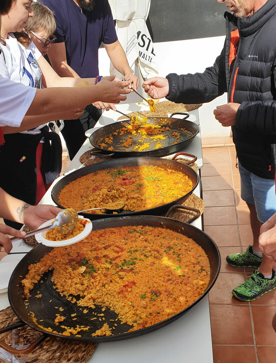 Norsk seier på tre av fire distanser i Cross Mar de Pulpi i Spania Paella.jpg