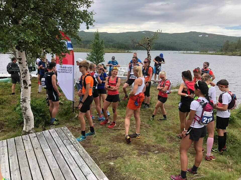 Kjersti Kvistad Dengerud slo alle gutta på 42 km i Meråker Mountain Challenge Venter_på_start_21_Angeltjønnhytta.jpg