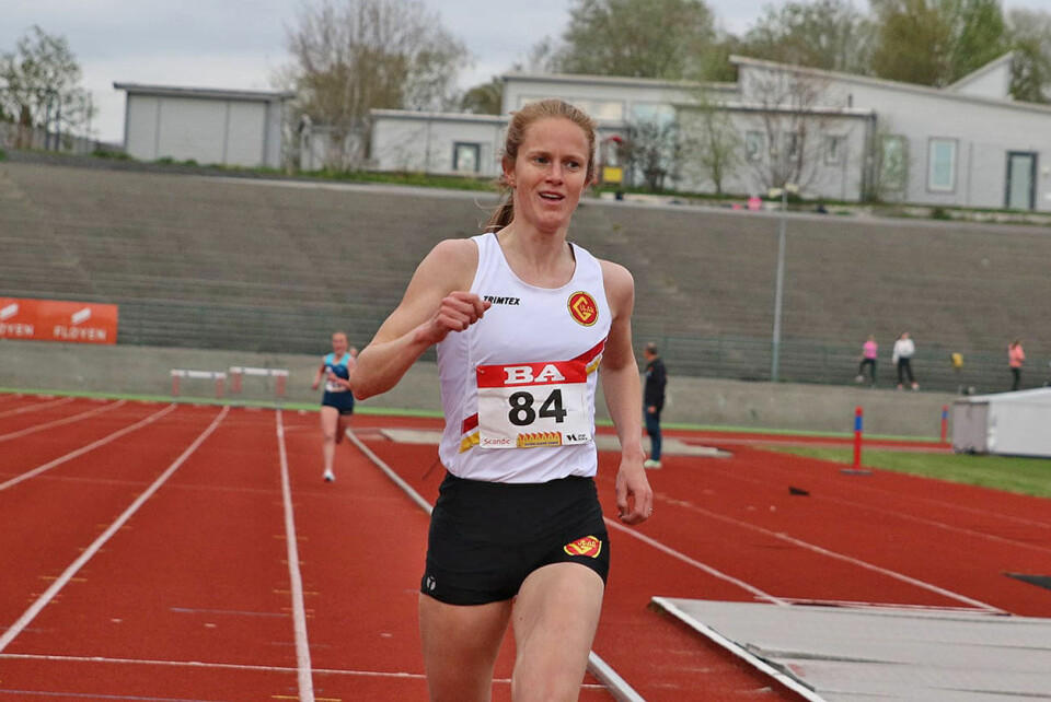 Ingrid Emilsen Kristiansen gjorde et godt løp da hun vant 3000 meter i Arne Risa Classic på Fana Stadion (Alle foto: Tom Roger Johansen) Ingrid Emilsen Kristiansen gjorde et godt løp da hun vant 3000 meter i Arne Risa Classic på Fana Stadion (Alle foto: Tom Roger Johansen)