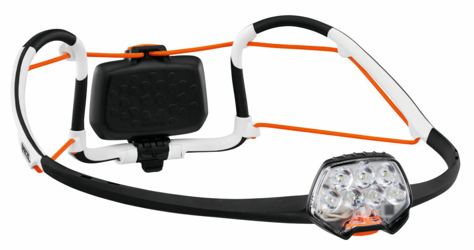 Lys opp i kveldsmørket Petzl-Iko-Core.jpg