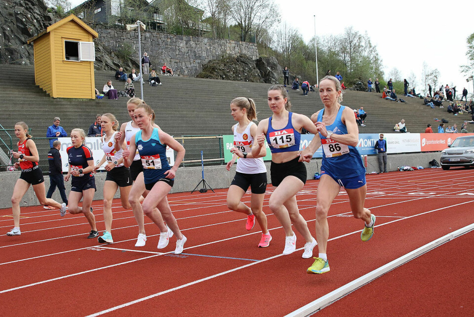 Perseskred da Ingrid Emilsen Kristiansen vant 3000 meter i Arne Risa Classic Start_3000m_kvinner.jpg