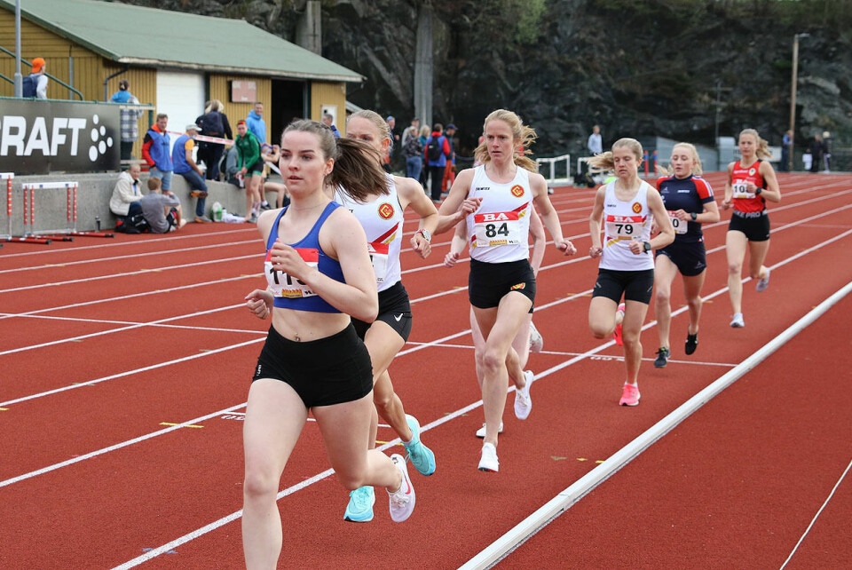 Perseskred da Ingrid Emilsen Kristiansen vant 3000 meter i Arne Risa Classic Maike_drar.jpg