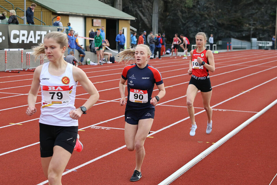 Perseskred da Ingrid Emilsen Kristiansen vant 3000 meter i Arne Risa Classic Sara MAGNDAL og Ida TJØRSVAAG.jpg