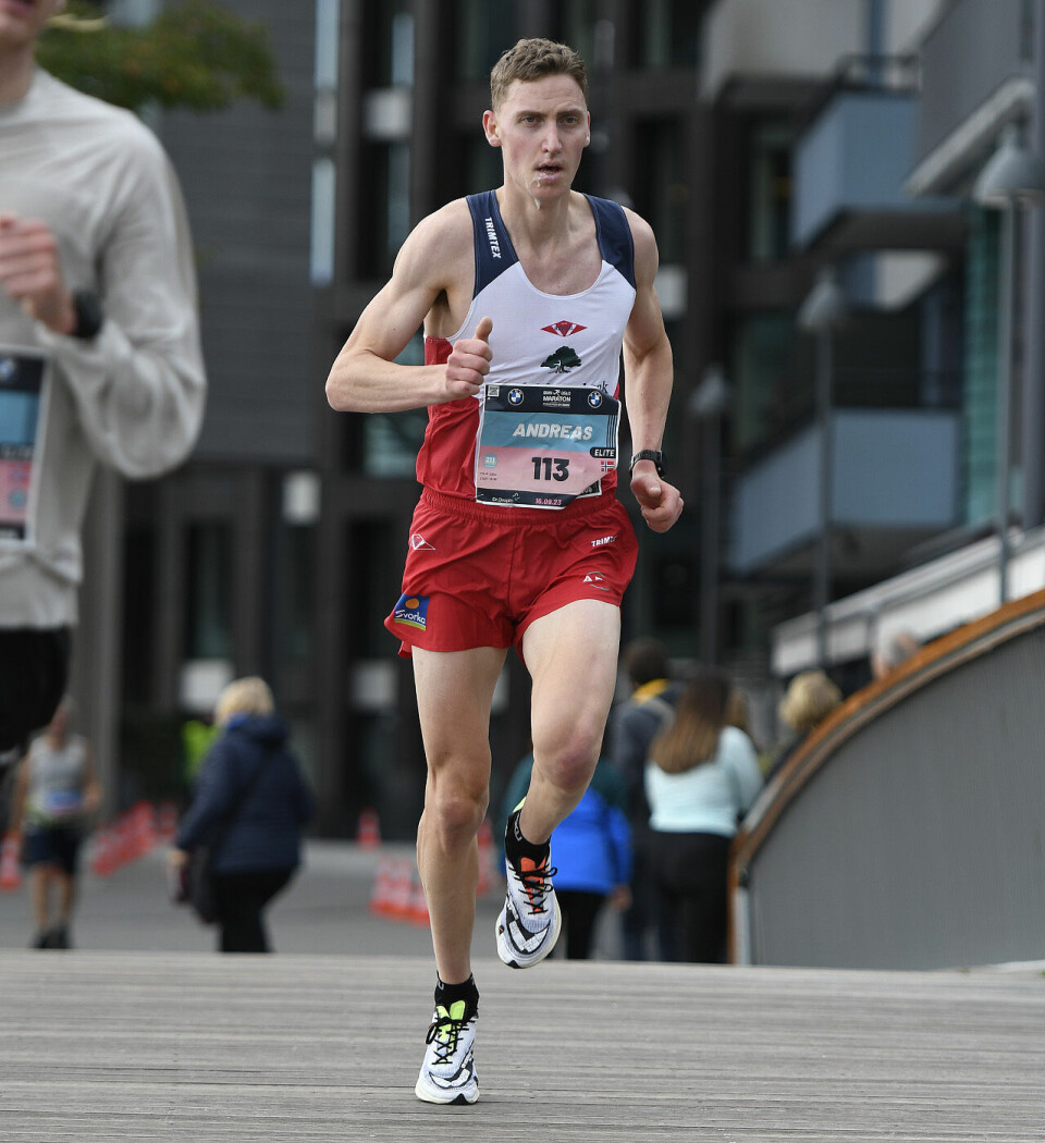 Vebjørn Hovdejord og Runa Skrove Falch vant Oslo Halvmaraton andreas_50D8926.jpg