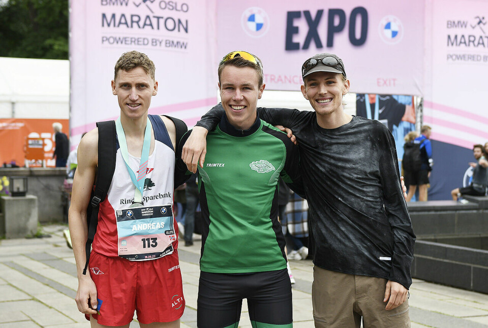 Vebjørn Hovdejord og Runa Skrove Falch vant Oslo Halvmaraton premiepall-menn_50D9357.jpg