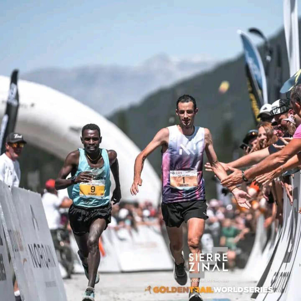 Historisk kenyansk seier i Sierre-Zinal da Kilian Jornet ble slått kilian-jornet-maalgang.jpg