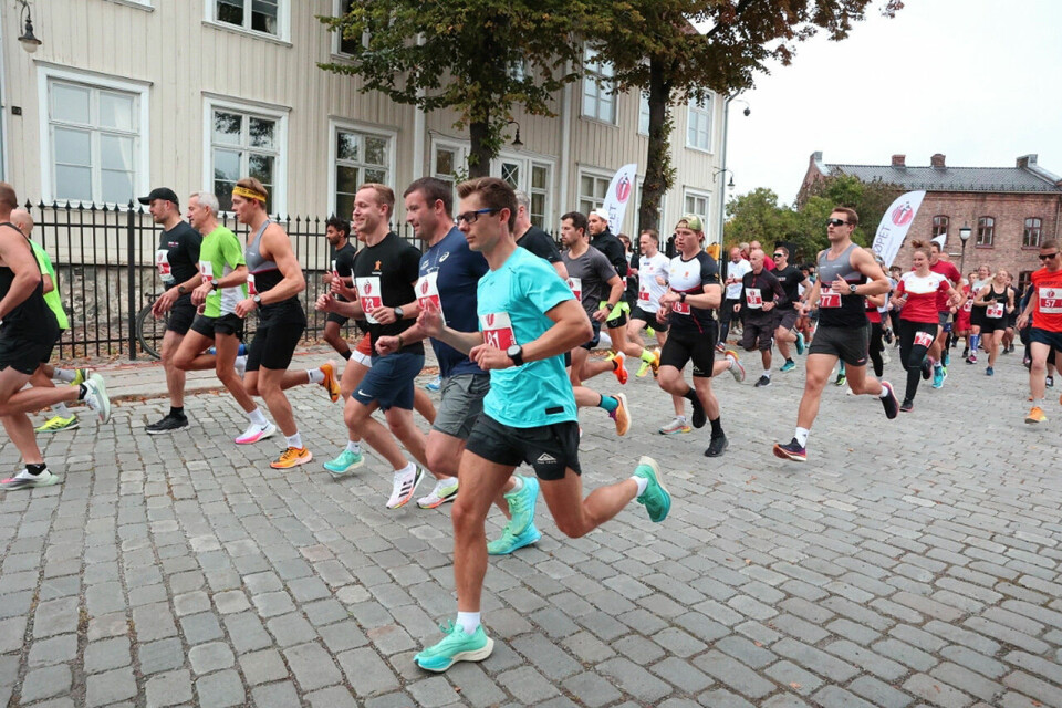 Starten har akkurat gått for Hedersløpet i 2022. (Foto: Tom-Arild Hansen) Starten har akkurat gått for Hedersløpet i 2022. (Foto: Tom-Arild Hansen)