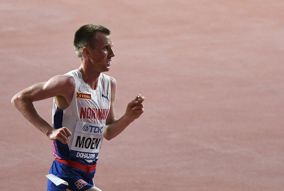 Sondre Norstad Moen hang med de beste i 3 500 meter, deretter ble det en kamp for å holde farten oppe - og sikre en best mulig plassering. (Foto: Bjørn Johannessen) Sondre Norstad Moen hang med de beste i 3 500 meter, deretter ble det en kamp for å holde farten oppe - og sikre en best mulig plassering. (Foto: Bjørn Johannessen)