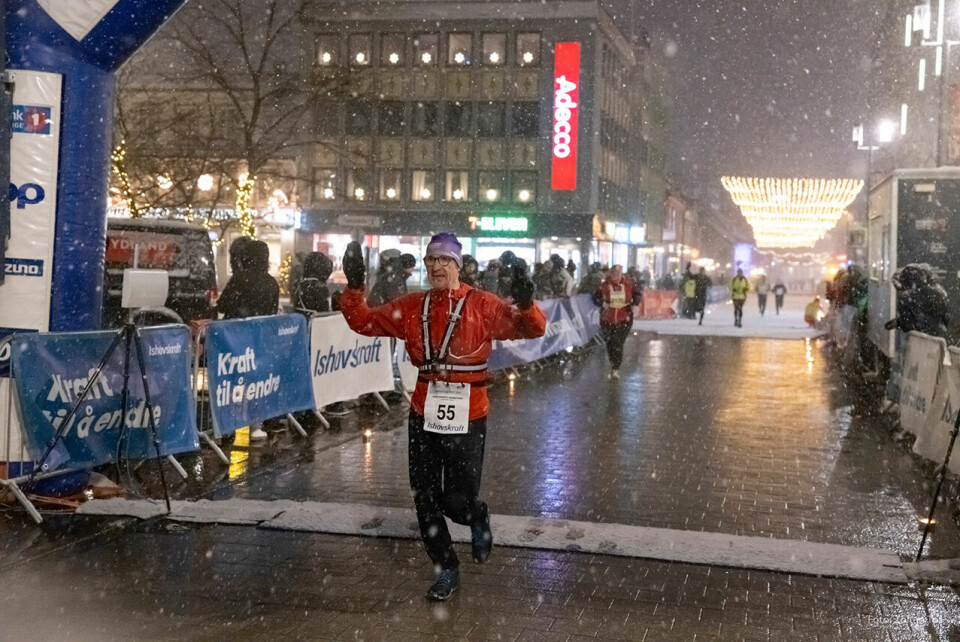 Mørketidsløpet hadde over 1500 løpere til start bib55.jpg
