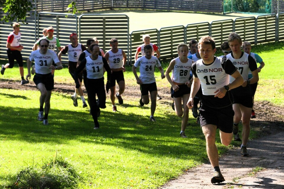Fra starten for det andre Brenneriløpet i 2011 med Tor Jonas Onsrud i tet. (Foto: Rolf Bakken) Fra starten for det andre Brenneriløpet i 2011 med Tor Jonas Onsrud i tet. (Foto: Rolf Bakken)
