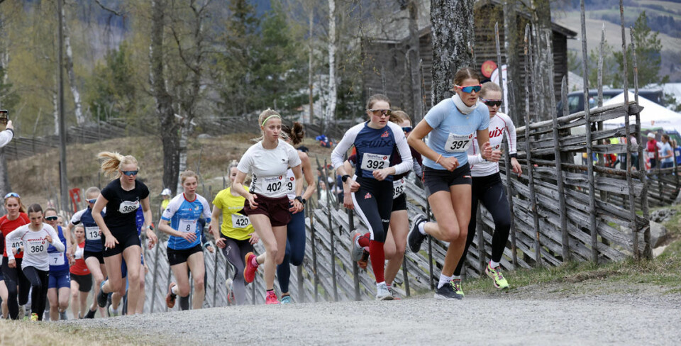 Oline Vestad (397) fra Vågå IL ble raskeste kvinne foran Mille Marie Storlien (392) fra Lillehammer Skiklub/NTG. Disse to var i teten helt fra starten. Startnummer 402 er Pernille Gullikstad fra Søre Ål IL. Oline Vestad (397) fra Vågå IL ble raskeste kvinne foran Mille Marie Storlien (392) fra Lillehammer Skiklub/NTG. Disse to var i teten helt fra starten. Startnummer 402 er Pernille Gullikstad fra Søre Ål IL.