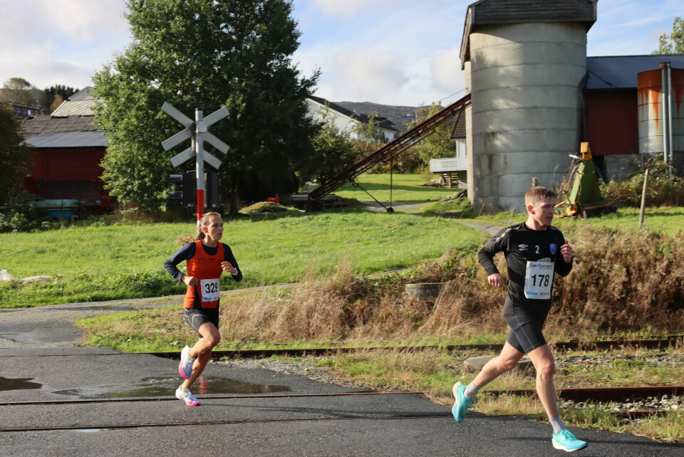 Løyperekord i Sørfjorden halvmaraton IMG_0655.JPG