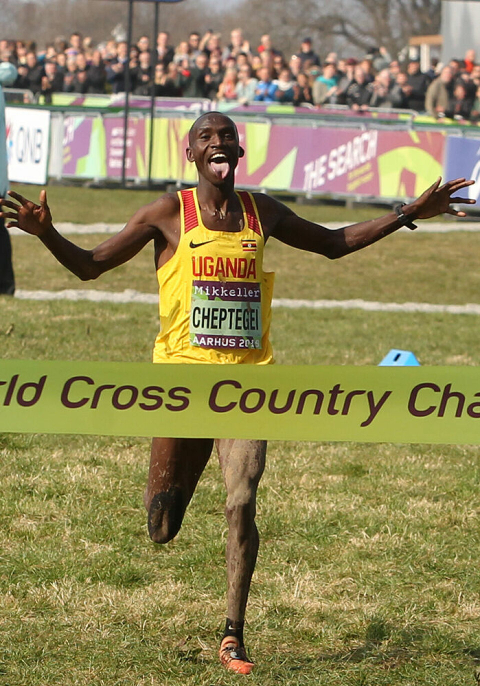 Joshua Cheptegeis 5000 m på 12.35,36 under lupen Joshua_Cheptegei_2019_A20G3963.jpg