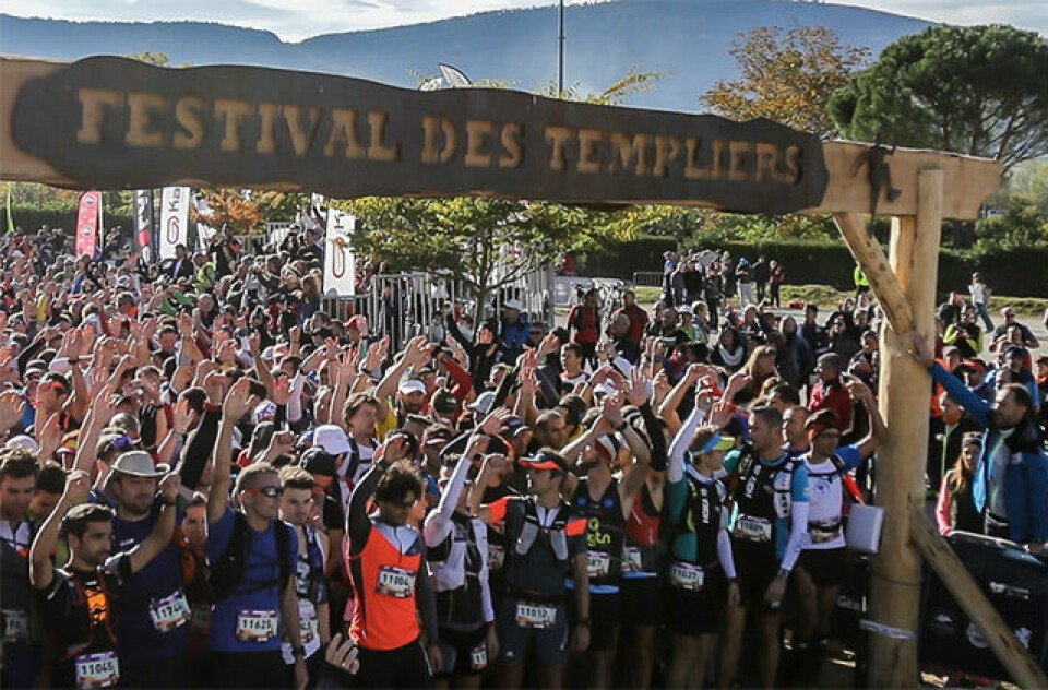 Det er stor stemning både ved start og målgang i Festival des Templiers i Frankrike. (Foto: arrangøren) Det er stor stemning både ved start og målgang i Festival des Templiers i Frankrike. (Foto: arrangøren)