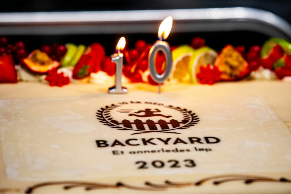 256 løpere deltok i jubileumsutgaven av Sandefjord Backyard Ultra SBU-kake-foto-Karl-Otto-Melau.jpg