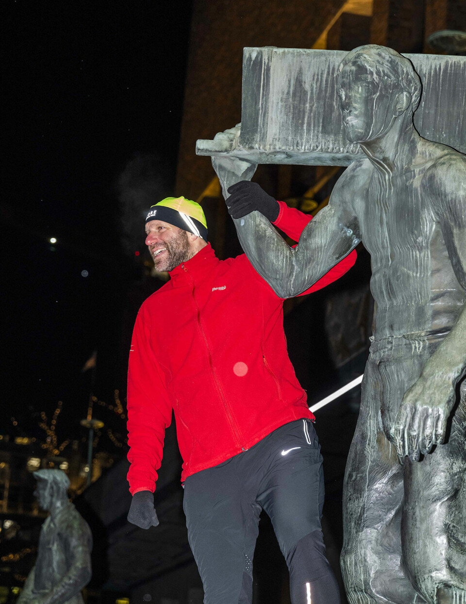 Maratonkjempen Thomas Stordalen Thomas_Stordalen_skulptur_Bilde2_foto_Rune_Bendiksen.jpg