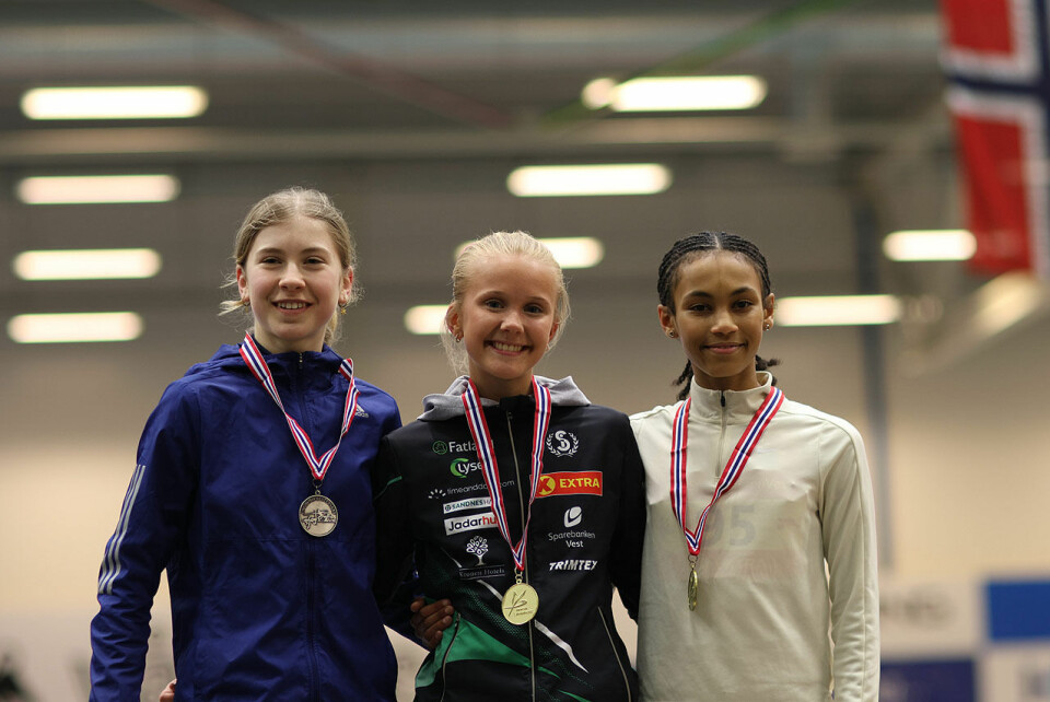Premiepallen på 1500 meter i J16: Aurora Kanutte Brandt Sande, Tuva Alme og Venus Abraham Teffera. (Foto: Dag Egil Eliassen) Aurora Kanutte Brandt Sande, Tuva Alme og Venus Abraham Teffera.