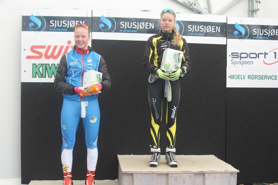 Martin Johnsrud Sundby vs. Simen Andreas Sveen i Sjusjøen Fri Pallen_K15-16aar.jpg