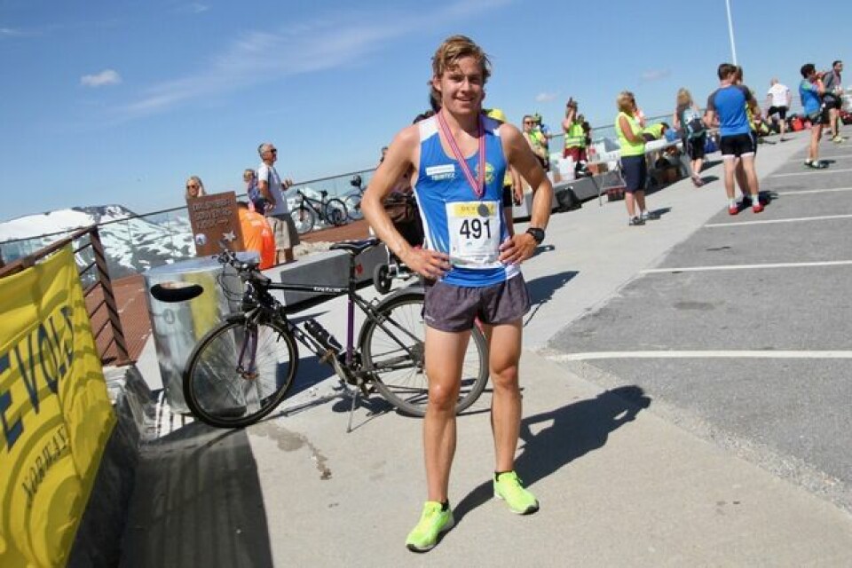 Annie Bersagel med tredje beste tid noensinne i Nibbeløpet Iver_Matias_Linge_Glomnes_etter_maal