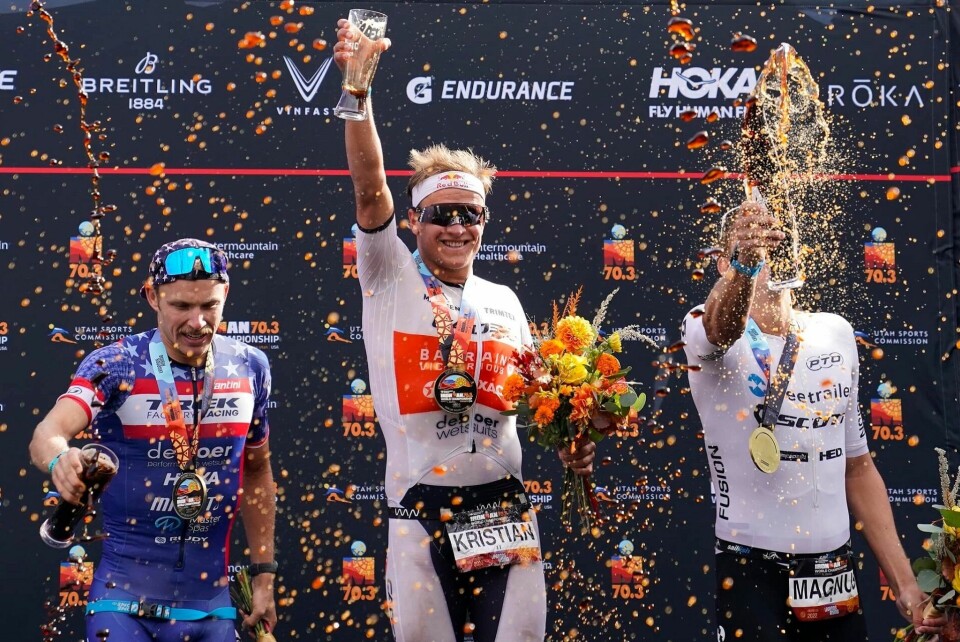 Kristian Blumenfeldt til topps i Ironman 70.3 World Championship Champagnesprut.jpg