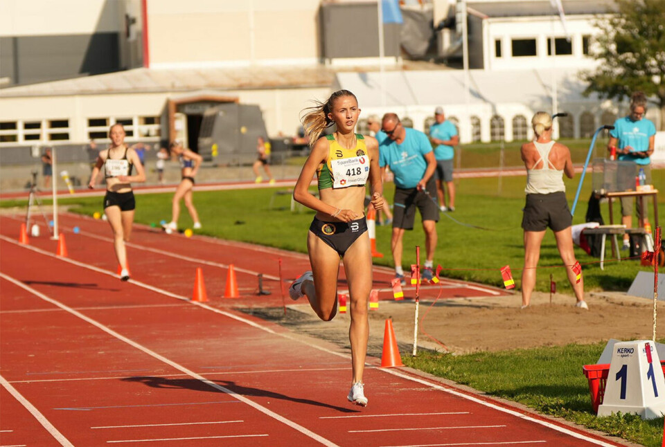 Wilma Anna Bekkemoen Torbiörnsson var klart sterkest mot slutten av 1500 m-finalen. (Foto: Einar Børve) Wilma Anna Bekkemoen Torbiörnsson var klart sterkest mot slutten av 1500 m-finalen. (Foto: Einar Børve)