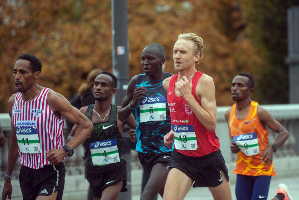 Etiopisk seier i Stockholm maraton herrevinner-med-flere-asics-stockholm-marathon.jpg