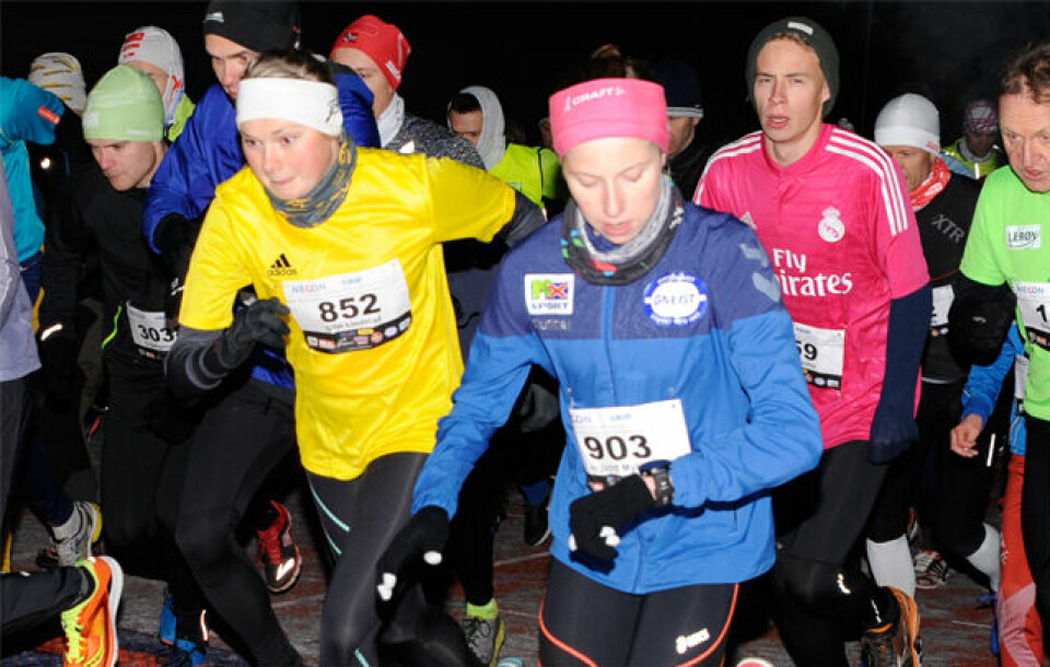 Snødrev og vind under siste løp i Åsanekarusellen i Bergen silje.jpg