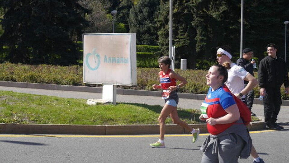 9 norske løp Almaty Maraton i Kasakhstan Vera_Nystad_i_maraton_loepet.jpg