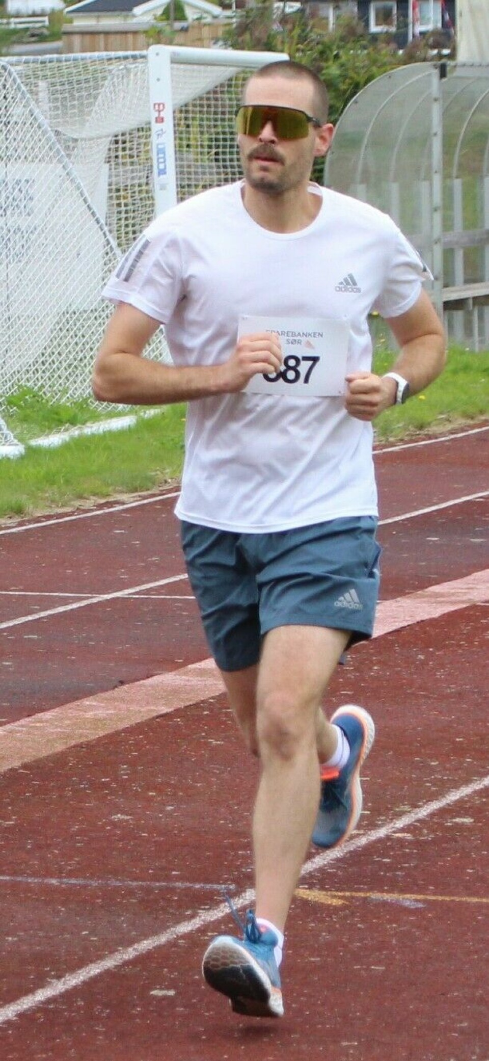 Suverene vinnere og tette dueller på Fevik stadion IMG_7222KristofferKittelsen5km.jpg