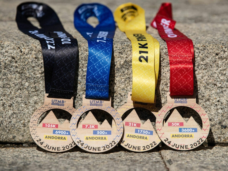Sebastian Krogvig nummer to i Trail 100 Andorra Andorra-medaljer.jpg