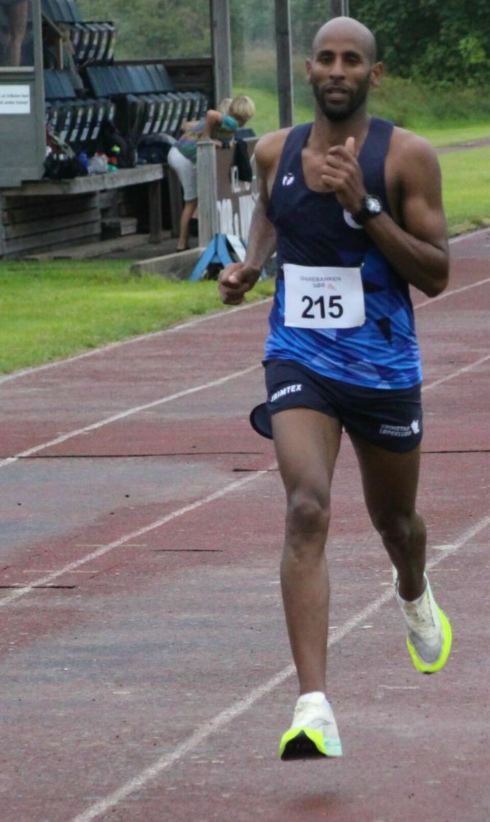 Suverene vinnere og tette dueller på Fevik stadion IMG_7234Vinder10km.JPG