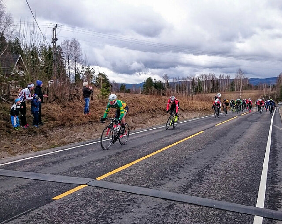Fra målgangen i fjorårets JH-ritt der Marius Melby vant massespurten om 2.plassen. Fra målgangen i fjorårets JH-ritt der Marius Melby vant massespurten om 2.plassen.