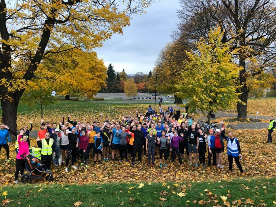 Parkrun-løpa i Norge ønsker løperne velkommen tilbake, og det ligger an til en fargerik høstsesong. (Foto: Tøyen parkrun) Parkrun-løpa i Norge ønsker løperne velkommen tilbake, og det ligger an til en fargerik høstsesong. (Foto: Tøyen parkrun)