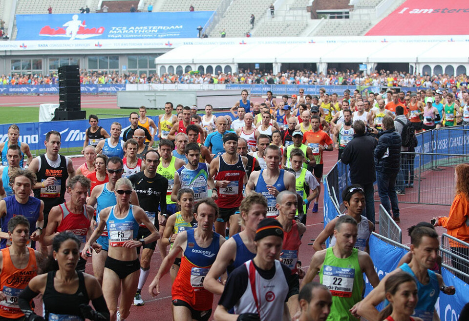 659 norske løper Amsterdam Maraton søndag Start_stort_A20G2502