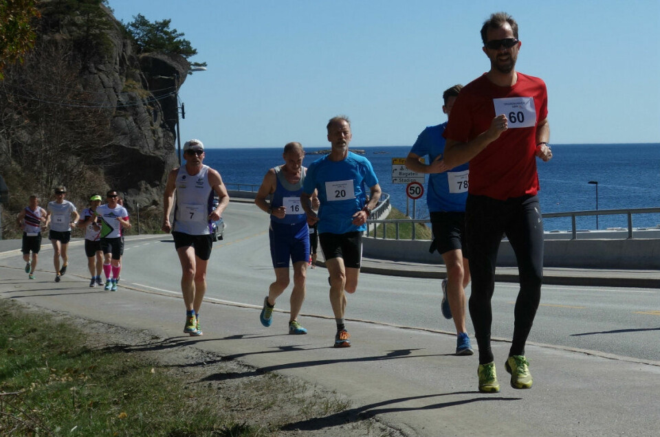 82 løpere fullførte Fevik halvmaraton DSC04714RedMagnus.jpg