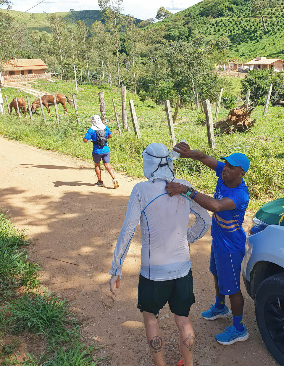 Simen Holvik vant tøffe Brazil135 Ultramarathon simen-holvik-nedkjoling.jpg