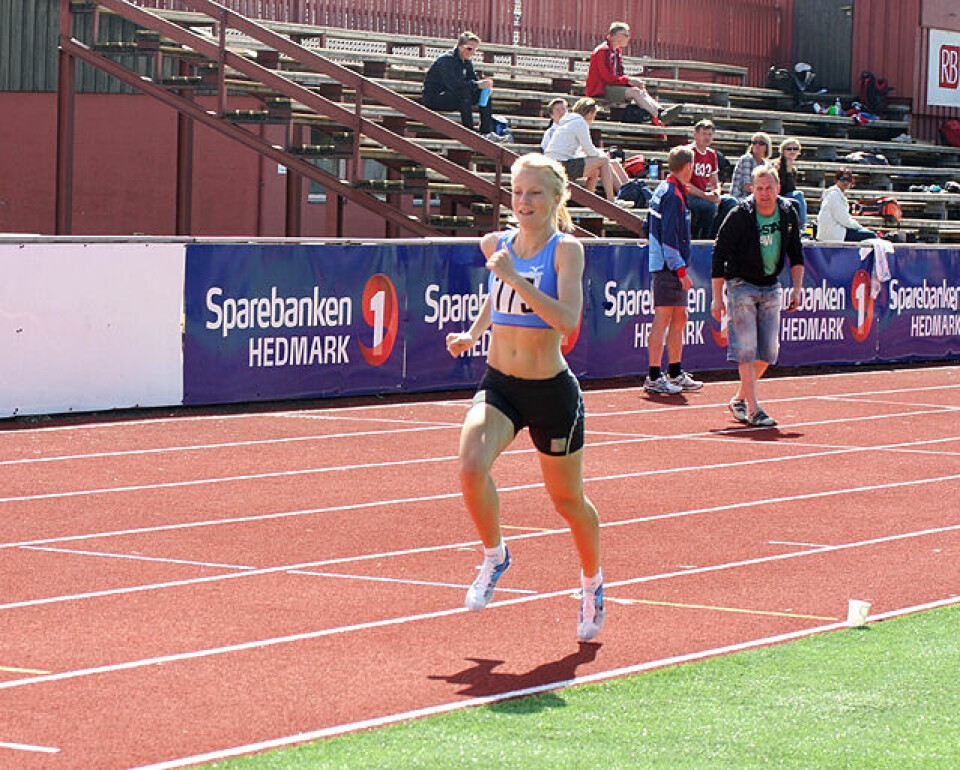 Henry Rono vs. Bjørn Tvedt 800m_J17_Thea_Krokan_Murud
